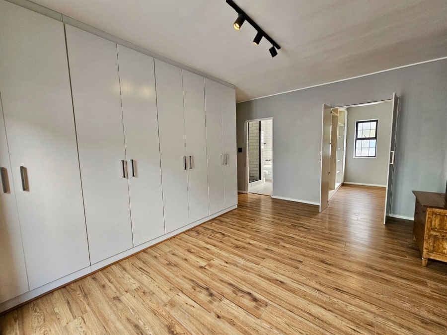 To Let 3 Bedroom Property for Rent in Fresnaye Western Cape